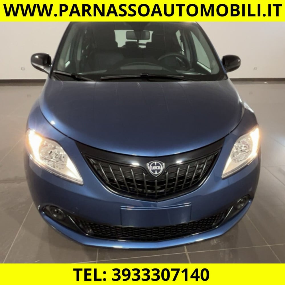 Lancia Ypsilon nuova a Messina (2)