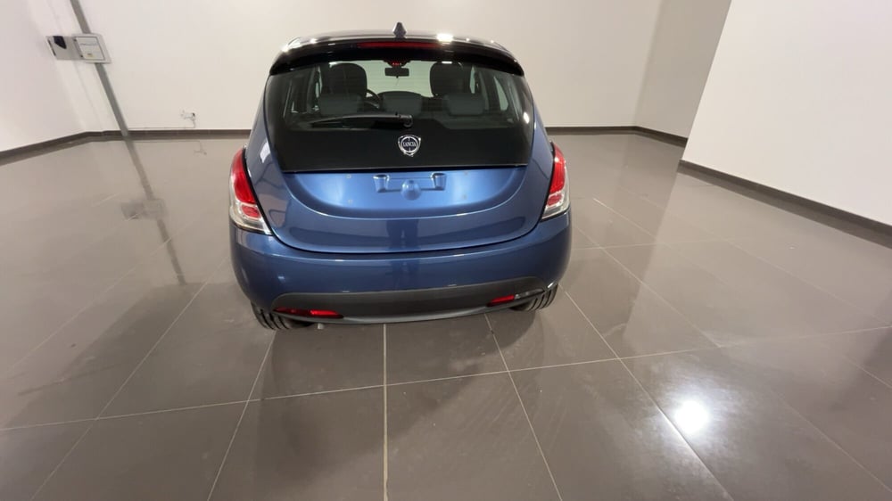 Lancia Ypsilon nuova a Messina (9)