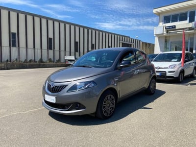 Lancia Ypsilon 1.0 FireFly 5 porte S&amp;S Hybrid Gold Plus del 2023 usata a Borgo San Lorenzo