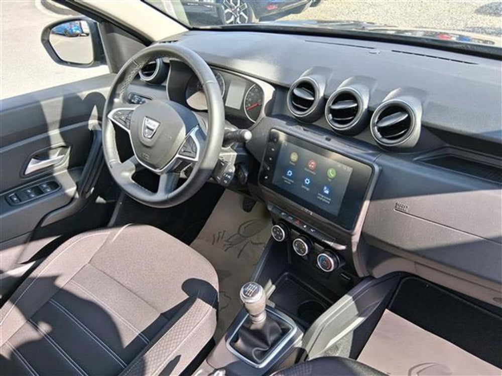 Dacia Duster usata a Firenze (11)