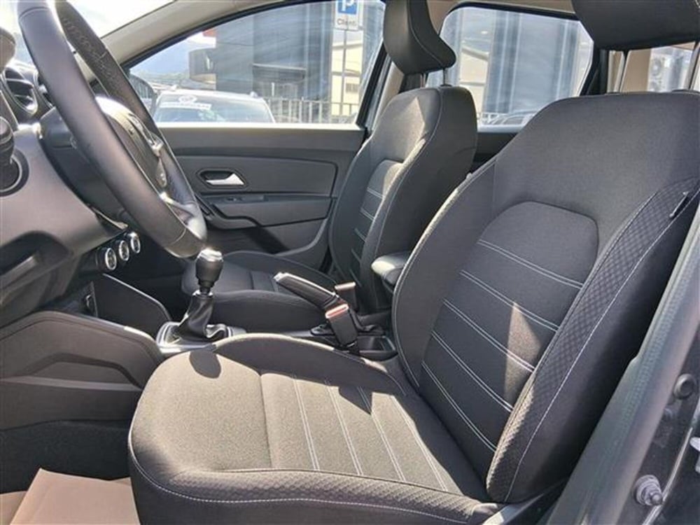 Dacia Duster usata a Firenze (7)