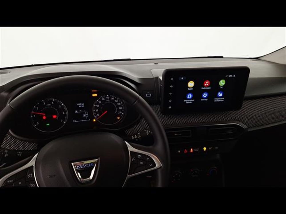 Dacia Sandero usata a Milano (12)