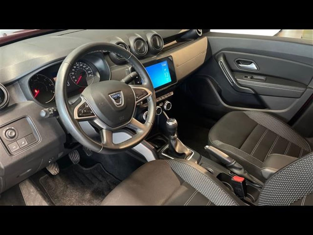Dacia Duster usata a Firenze (11)