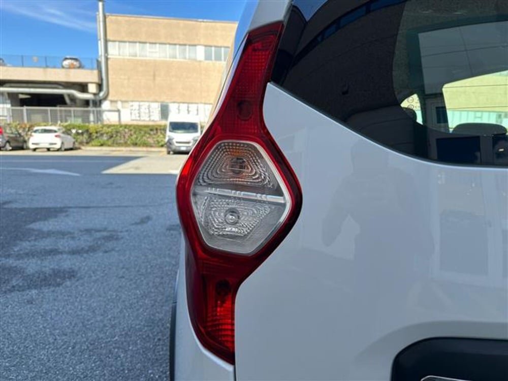 Dacia Lodgy usata a Torino (11)