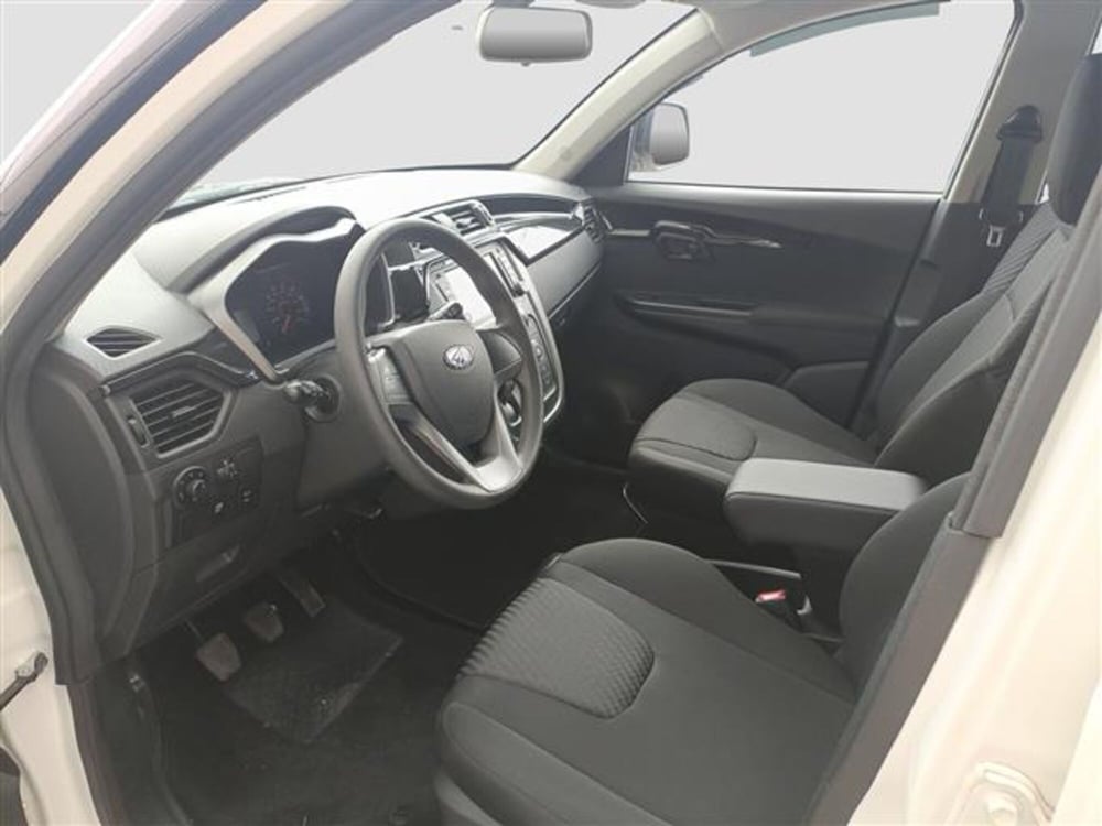 Mahindra KUV100 usata a Bologna (15)