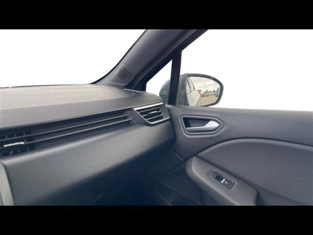 Renault Clio usata a Lecce (11)
