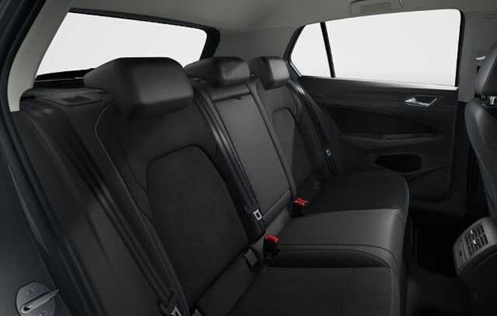 Volkswagen Golf nuova a Ravenna (13)