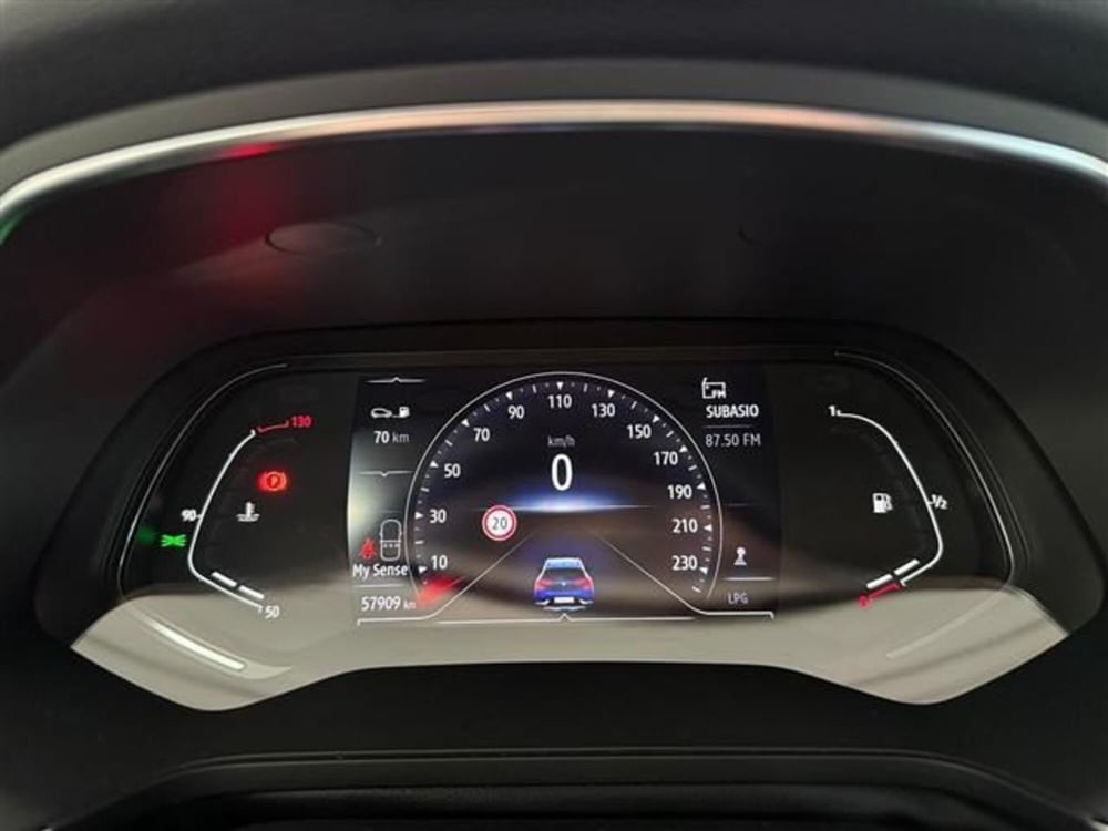 Renault Captur usata a Cremona (7)