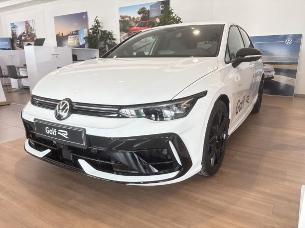 Volkswagen Golf nuova a Vicenza
