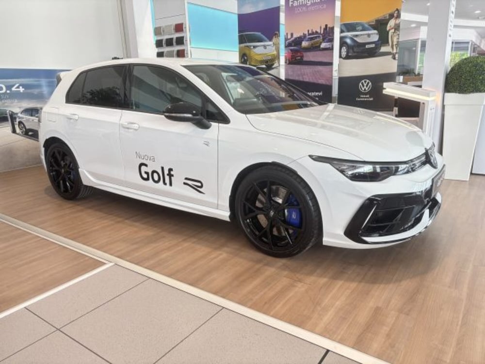 Volkswagen Golf nuova a Vicenza (4)