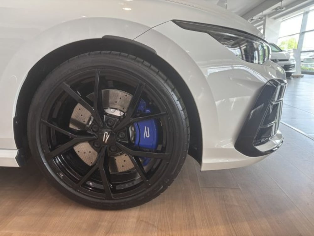 Volkswagen Golf nuova a Vicenza (6)