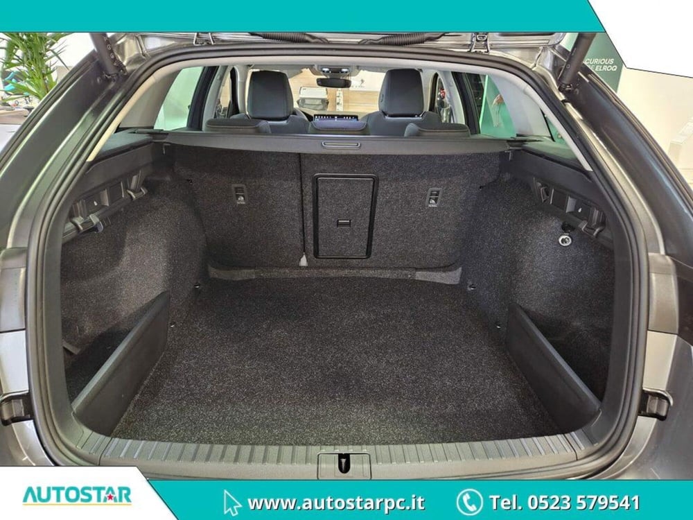 Skoda Octavia Station Wagon nuova a Piacenza (15)