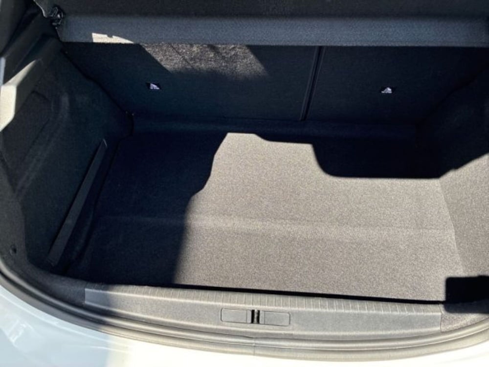 Peugeot 208 usata a Ancona (4)