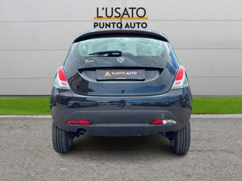 Lancia Ypsilon usata a Ancona (5)