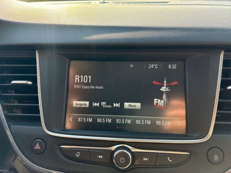 Opel Crossland X usata a Ancona (19)