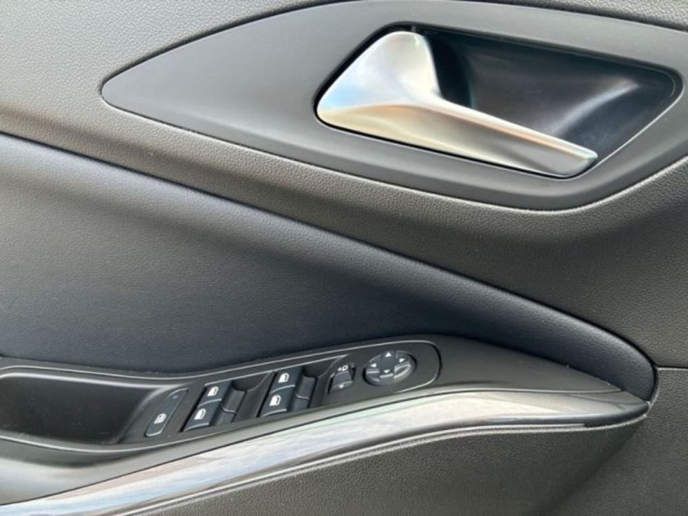 Opel Grandland X usata a Ancona (13)