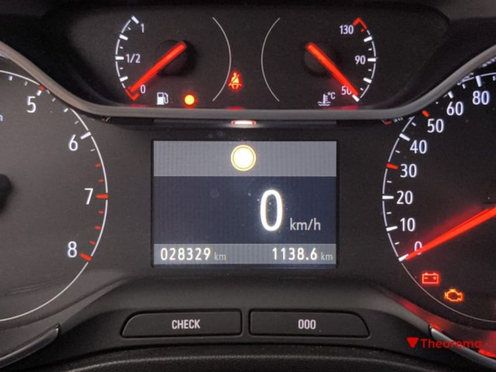 Opel Crossland usata a Torino (13)