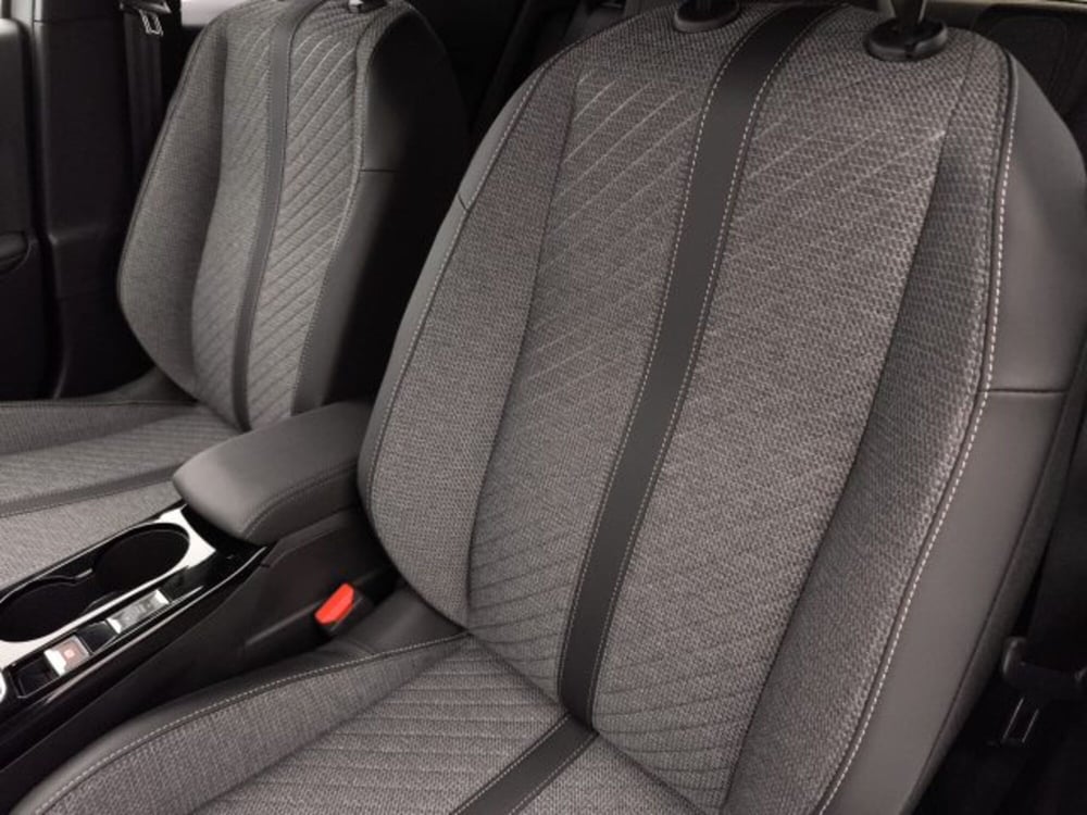 Peugeot 2008 nuova a Torino (11)