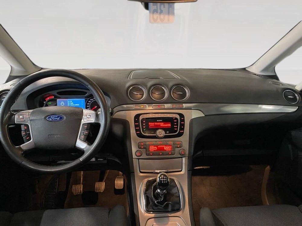 Ford Galaxy usata a Torino (5)