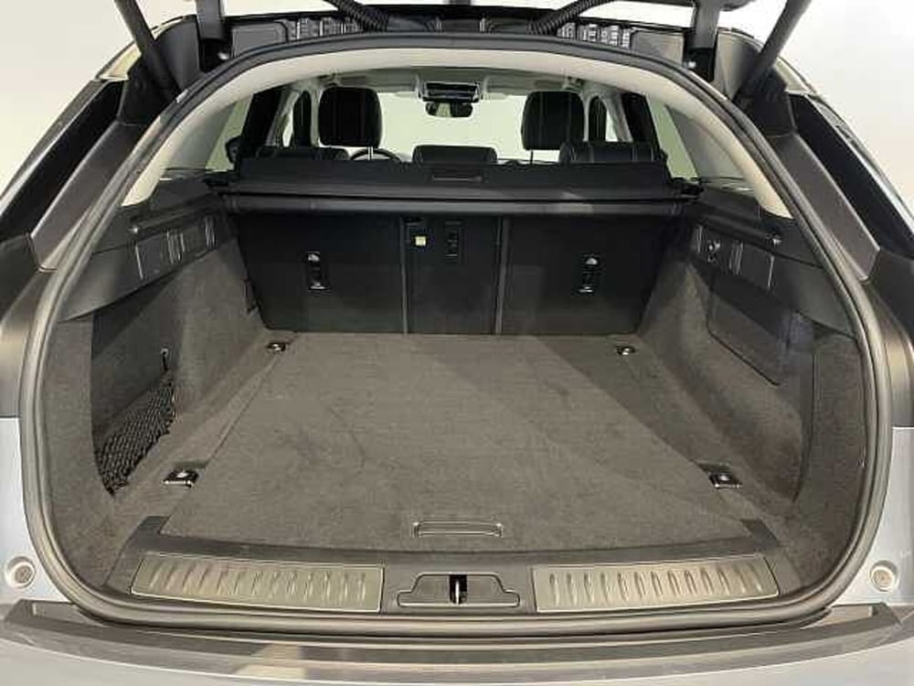 Land Rover Range Rover Velar usata a Ravenna (11)