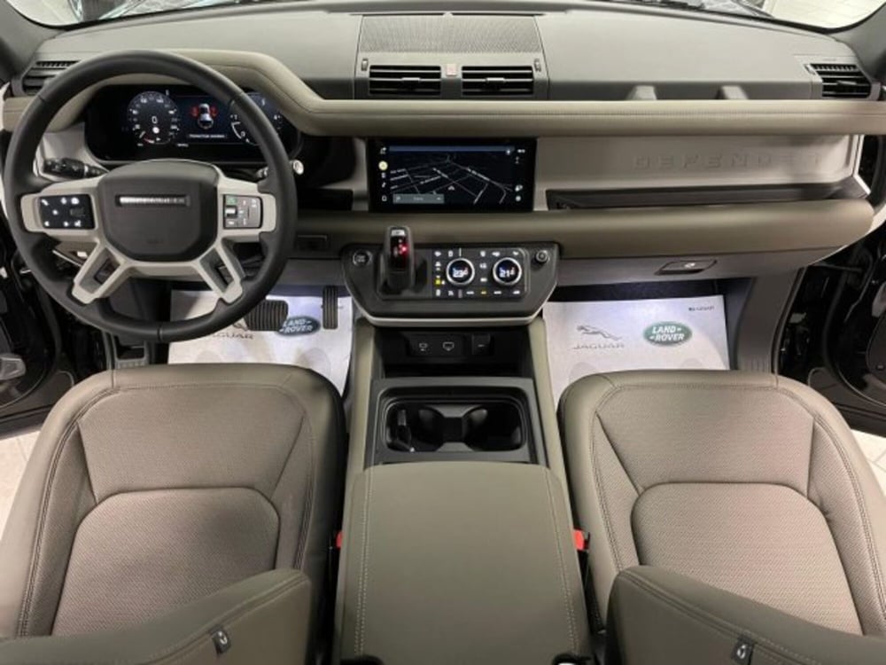 Land Rover Defender usata a Cuneo (9)