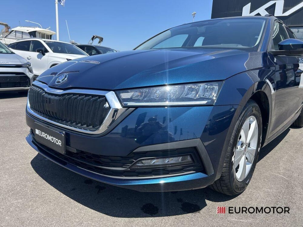 Skoda Octavia Station Wagon usata a Bari (9)