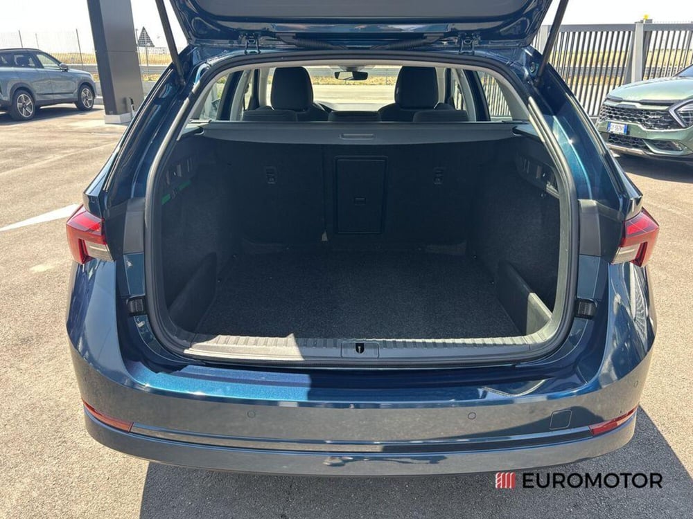 Skoda Octavia Station Wagon usata a Bari (11)
