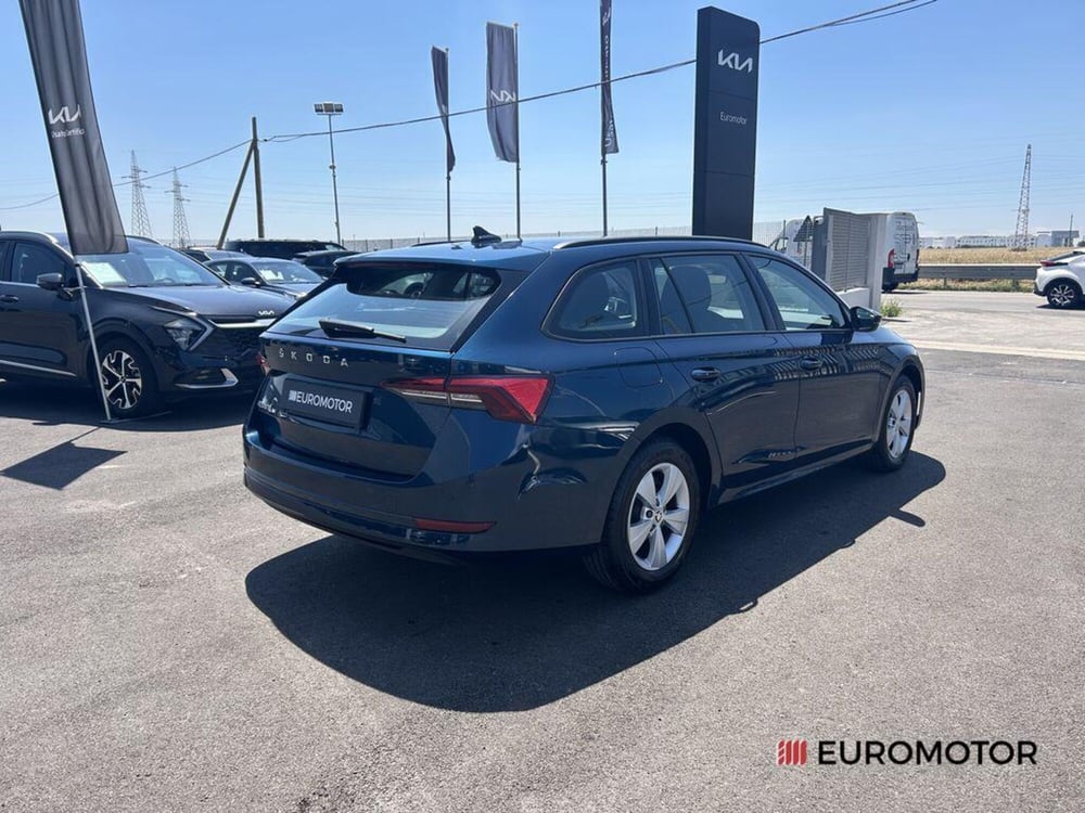 Skoda Octavia Station Wagon usata a Bari (5)