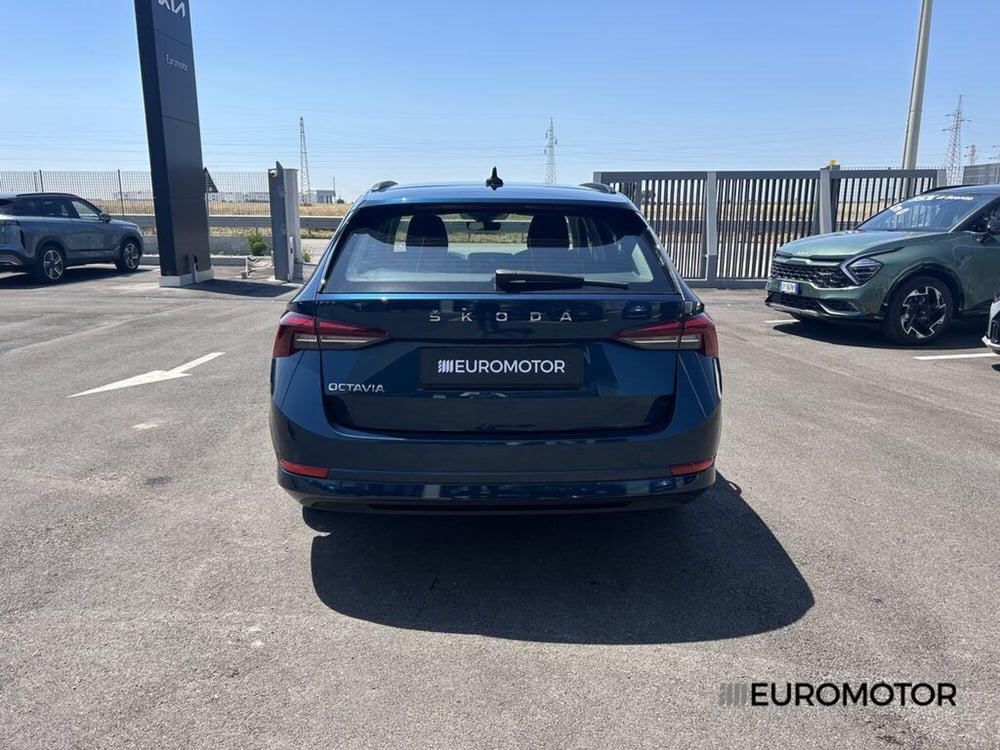 Skoda Octavia Station Wagon usata a Bari (6)