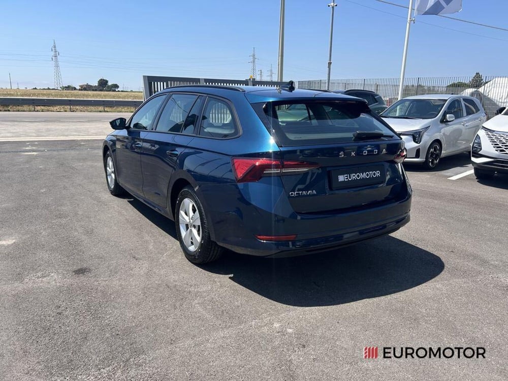 Skoda Octavia Station Wagon usata a Bari (6)