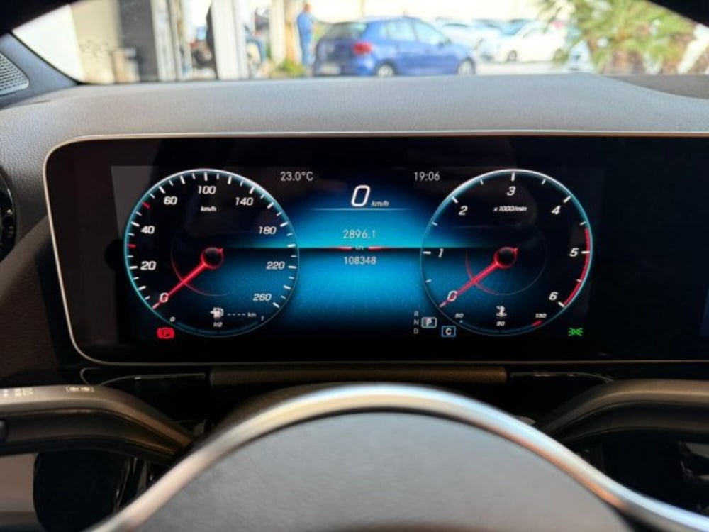 Mercedes-Benz GLA SUV usata a Trapani (14)