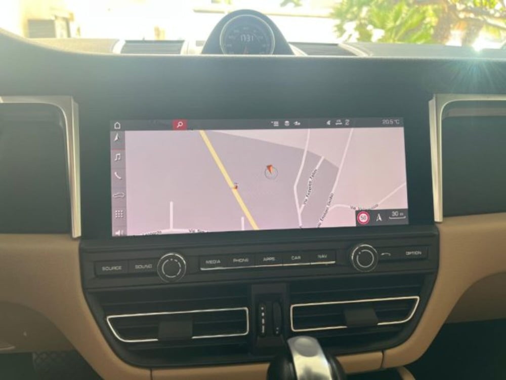Porsche Macan usata a Trapani (11)