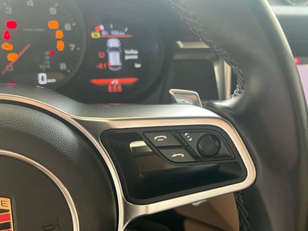 Porsche Macan usata a Trapani (15)