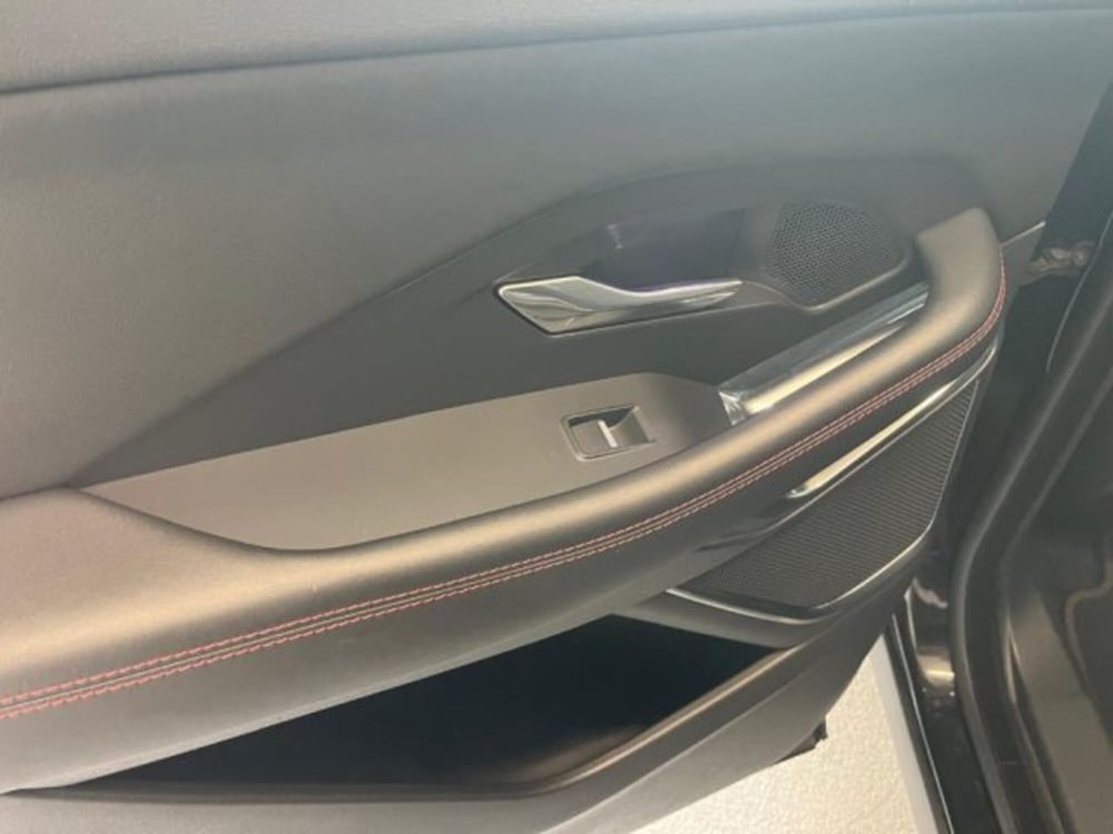 Jaguar E-Pace usata a Trapani (16)