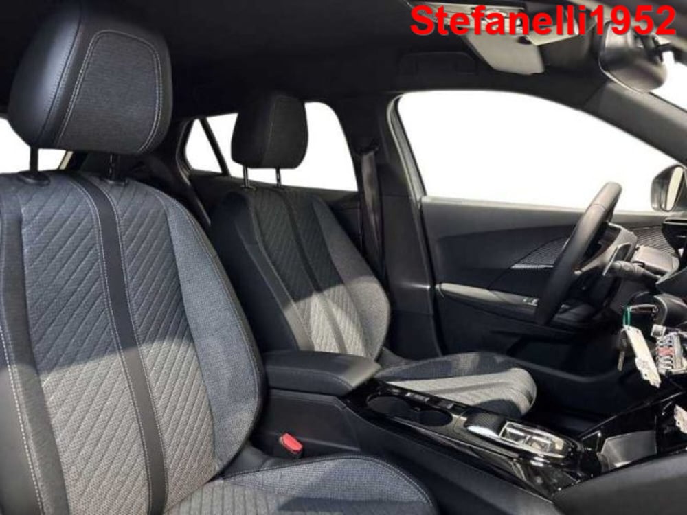 Peugeot 2008 nuova a Bologna (16)