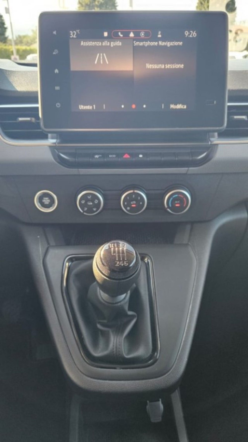 Nissan Townstar usata a Lucca (10)