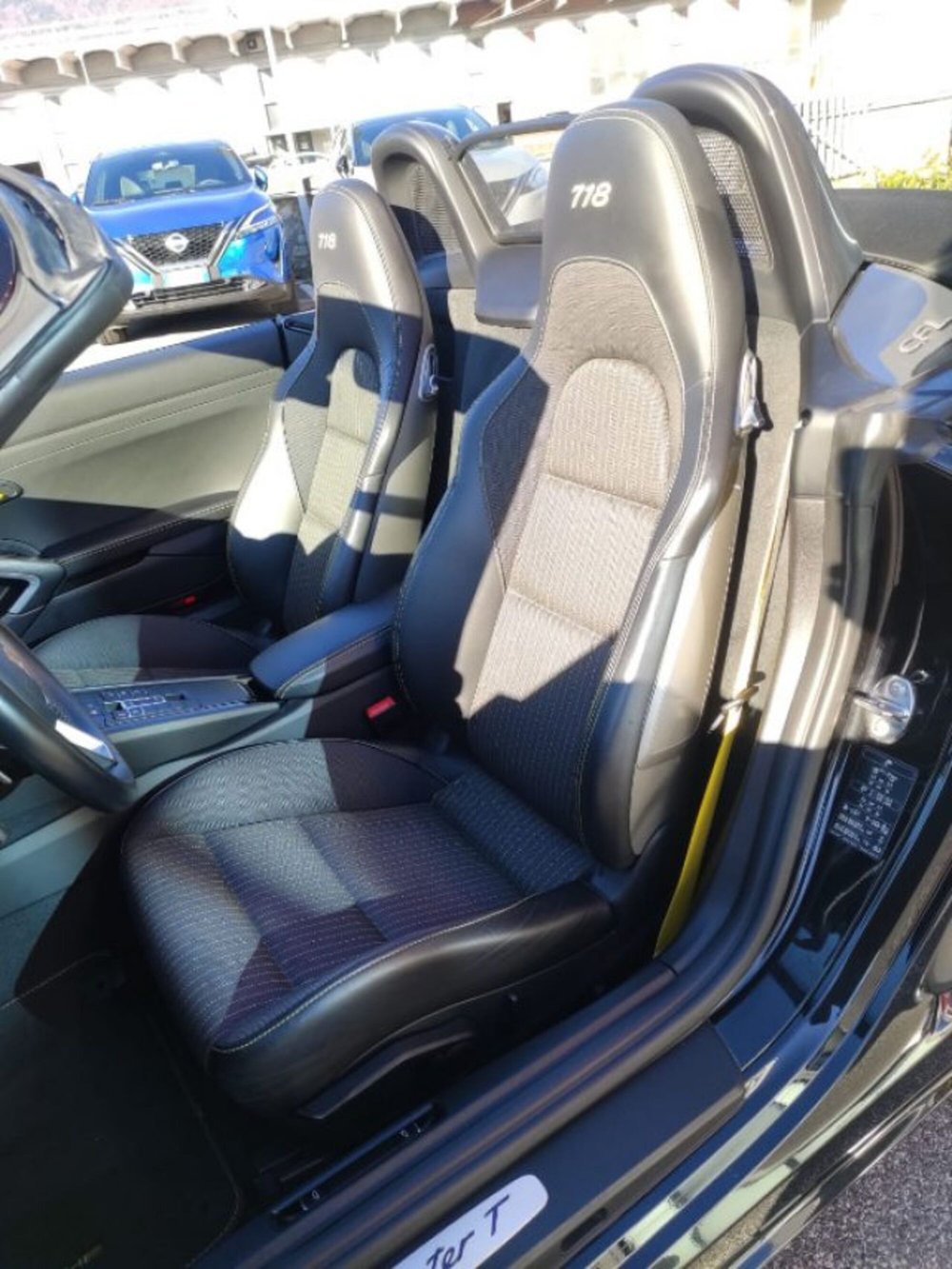 Porsche 718 Boxster  usata a Lucca (11)
