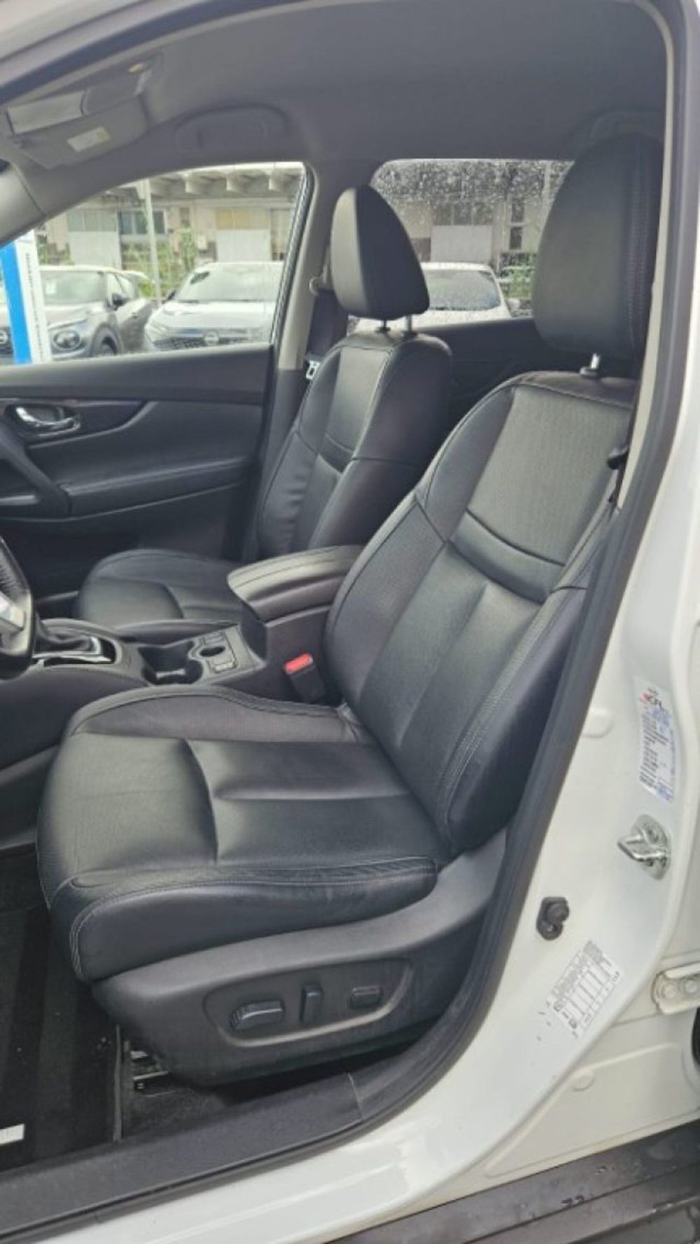 Nissan X-Trail usata a Lucca (11)