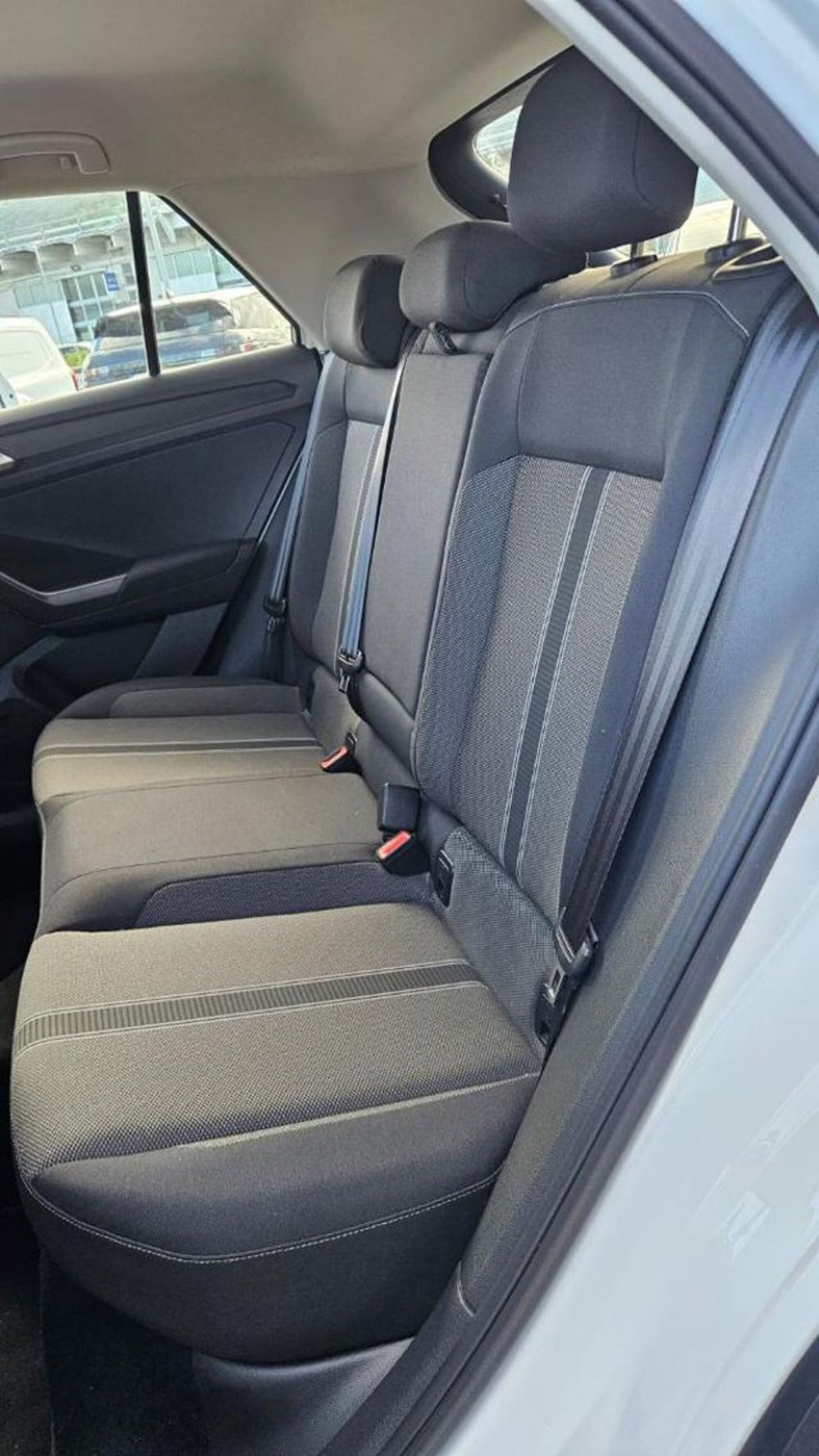 Volkswagen T-Roc usata a Lucca (11)