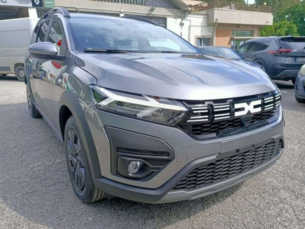 Dacia Jogger nuova a Firenze