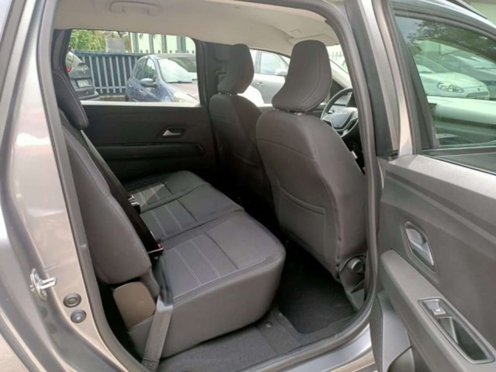 Dacia Jogger nuova a Firenze (10)