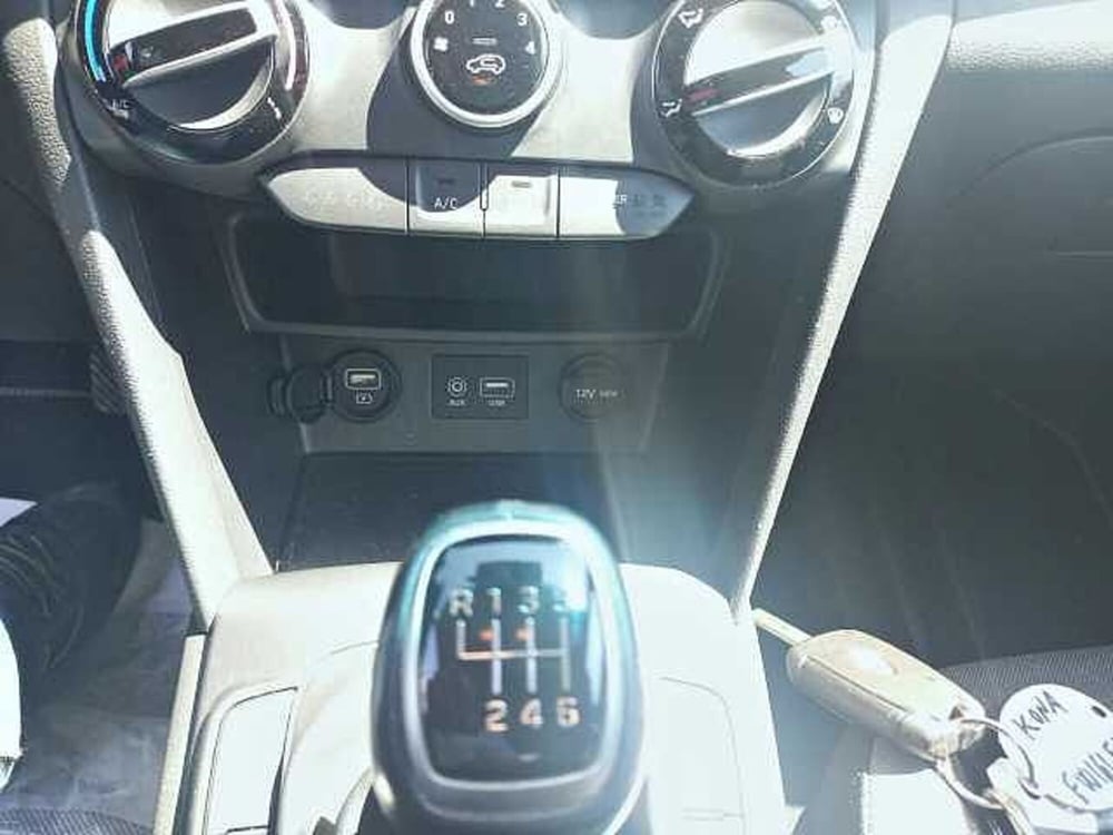 Hyundai Kona usata a Roma (12)