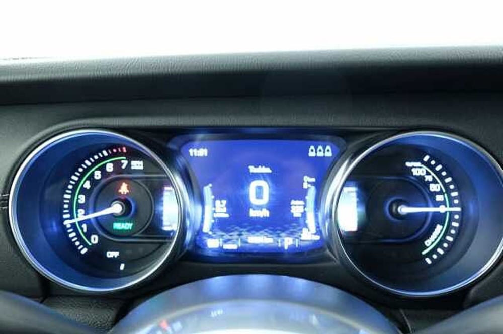 Jeep Wrangler Unlimited usata a Mantova (15)