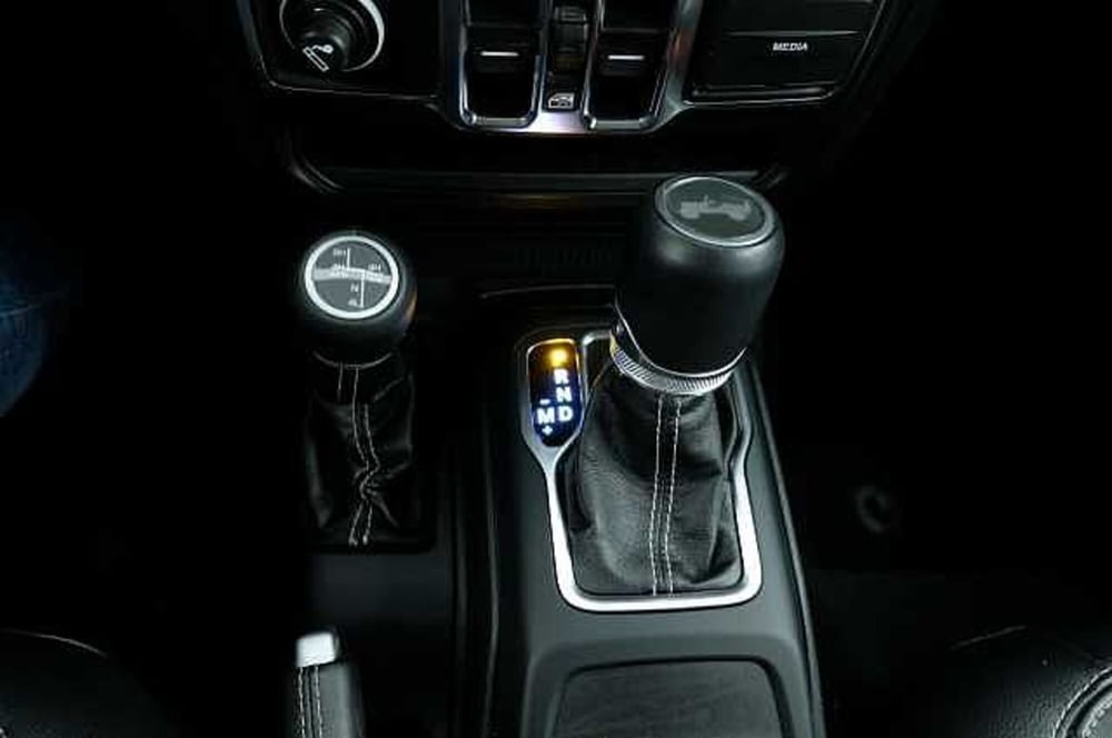 Jeep Wrangler Unlimited usata a Mantova (18)