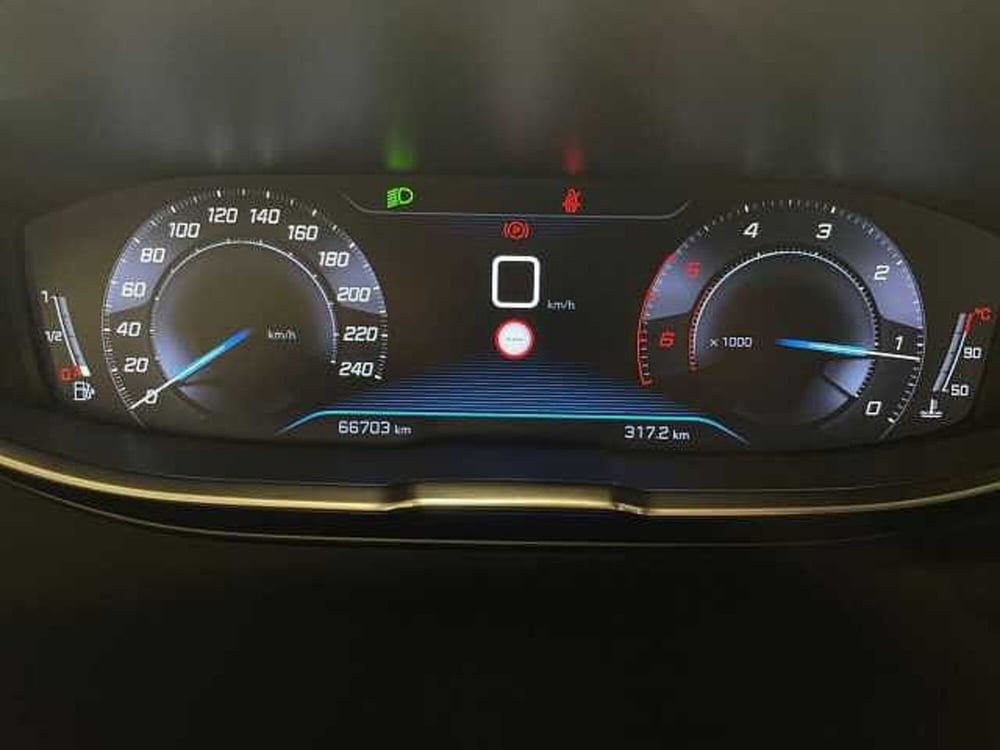 Peugeot 3008 usata a Salerno (12)