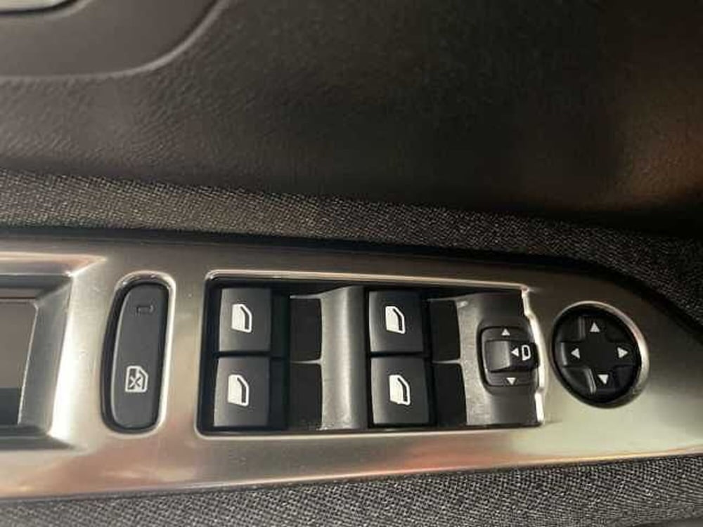 Peugeot 3008 usata a Salerno (13)