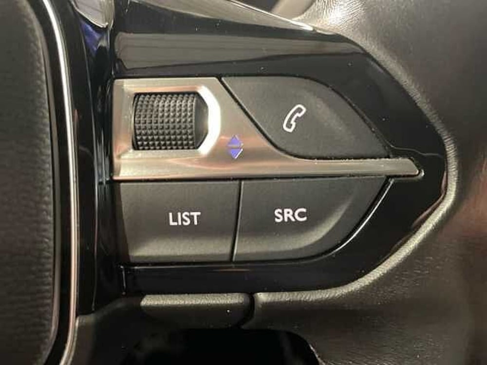 Peugeot 3008 usata a Salerno (20)