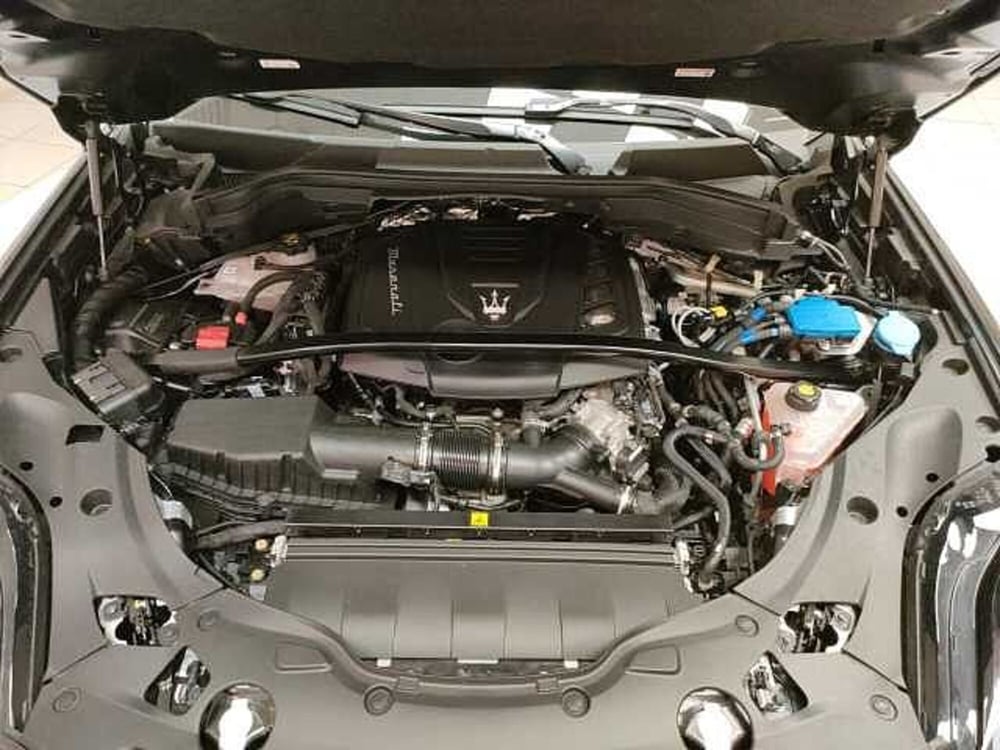 Maserati Grecale usata a Teramo (10)