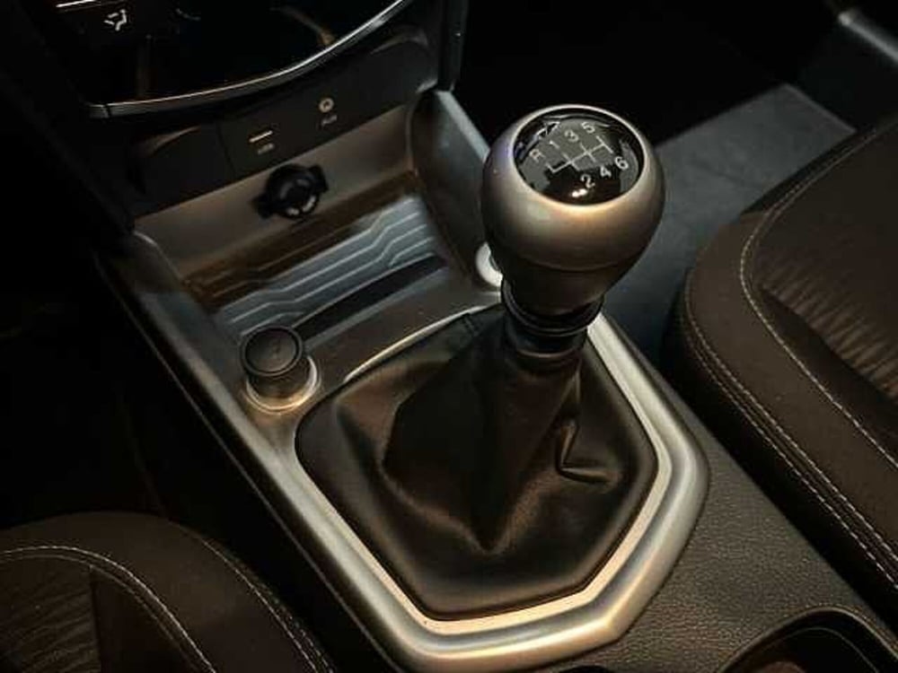 Ssangyong Tivoli usata a Catanzaro (13)