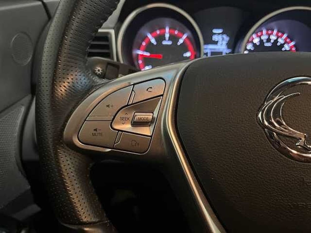 Ssangyong Tivoli usata a Catanzaro (17)